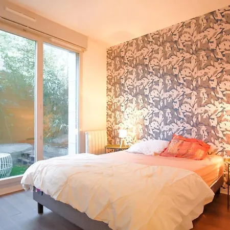 Apartment Bright Apt With Garden In The Heart Of Paris *